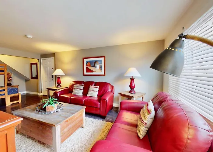 Downtown Cozy Home Base - Purple Sage 5